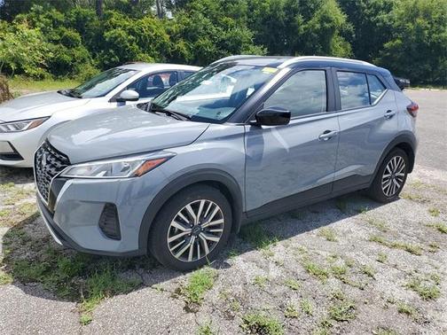 2023 Nissan Kicks SV