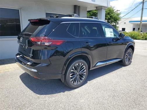 2025 Nissan Rogue Platinum
