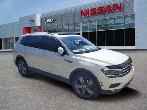 Pure White 2018 Volkswagen Tiguan 2.0T SEL Premium