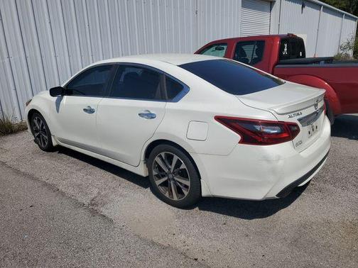 2017 Nissan Altima 2.5 SR