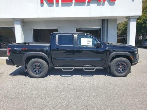 Black 2026 Nissan Frontier PRO-4X