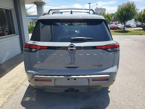 Boulder Gray Metallic 2026 Nissan Pathfinder Platinum