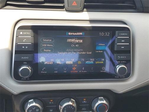 2022 Nissan Versa 1.6 SV