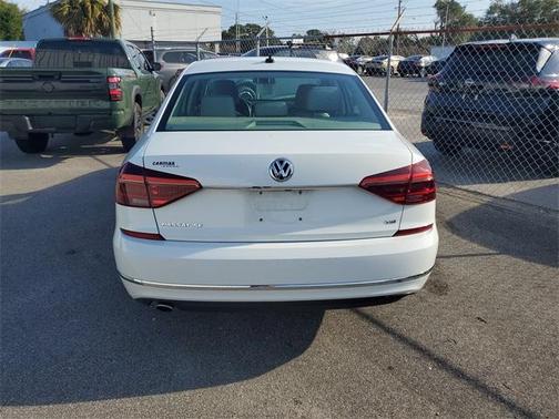 2018 Volkswagen Passat 2.0T SE