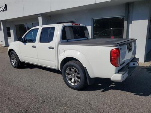 2021 Nissan Frontier SV