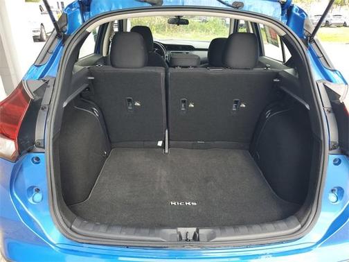 2021 Nissan Kicks S