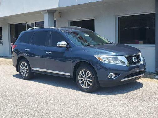Arctic Blue Metallic 2013 Nissan Pathfinder SL