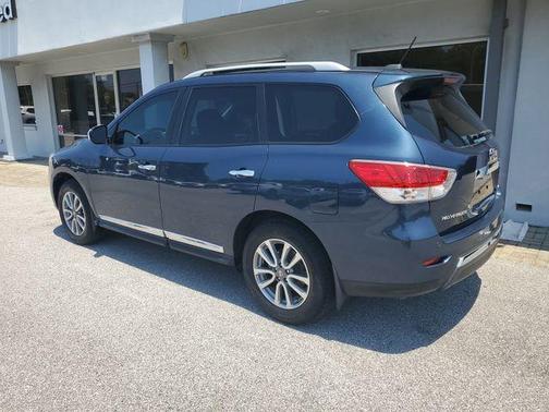 Arctic Blue Metallic 2013 Nissan Pathfinder SL