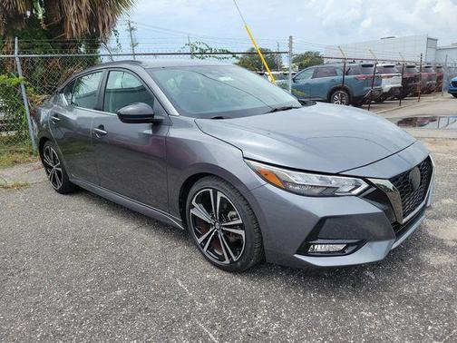 Gun Metallic 2022 Nissan Sentra SR
