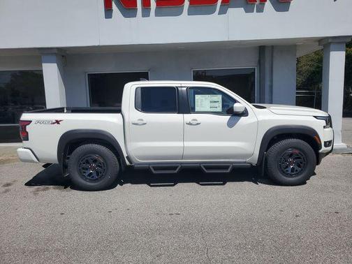 Glacier White 2026 Nissan Frontier PRO-X