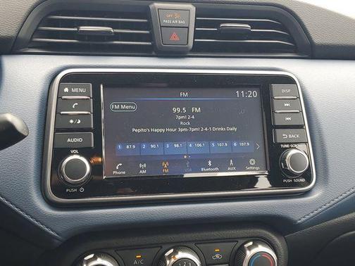 Brilliant Silver Metallic 2025 Nissan Versa 1.6 SV