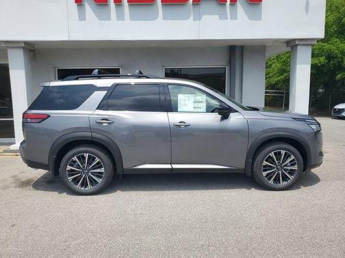 Gun Metallic 2026 Nissan Pathfinder Platinum