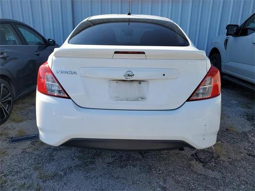 2018 Nissan Versa 1.6 S+