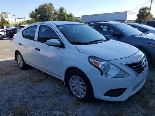 2018 Nissan Versa 1.6 S+