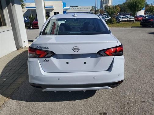 2025 Nissan Versa 1.6 SV