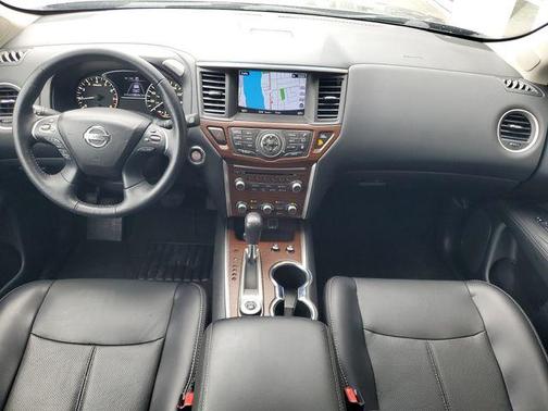 Gun Metallic 2018 Nissan Pathfinder Platinum