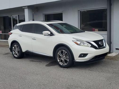 White 2018 Nissan Murano Platinum