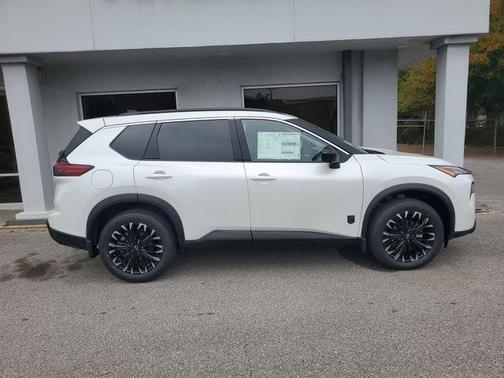 Everest White P 2026 Nissan Rogue Dark Armor