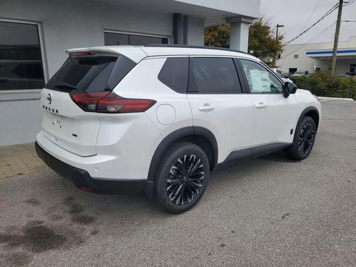 Everest White P 2026 Nissan Rogue Dark Armor