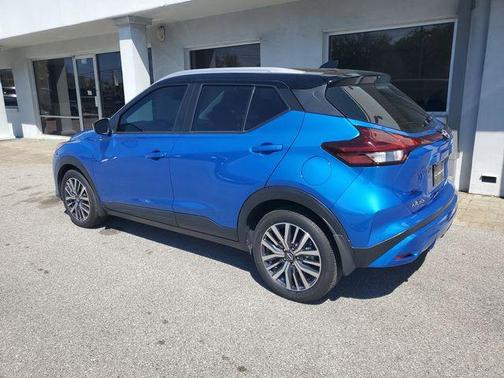 2023 Nissan Kicks SV