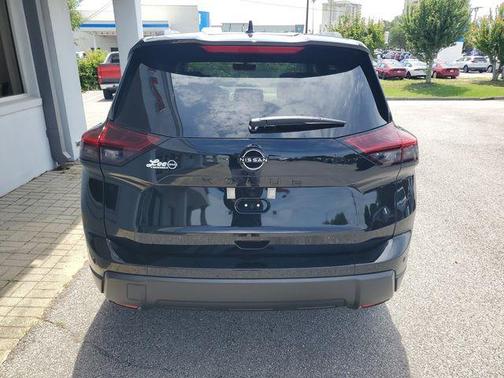 Super Black 2026 Nissan Rogue Dark Armor