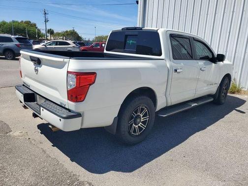 Glacier White 2019 Nissan Titan SV