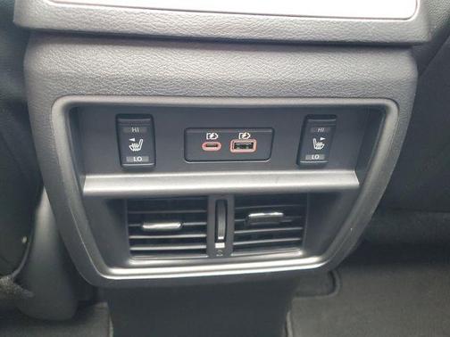 White 2024 Nissan Murano SL