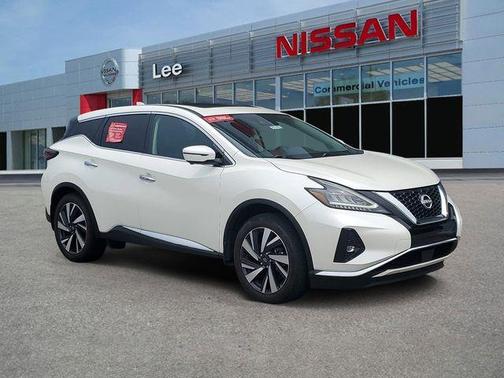 White 2024 Nissan Murano SL