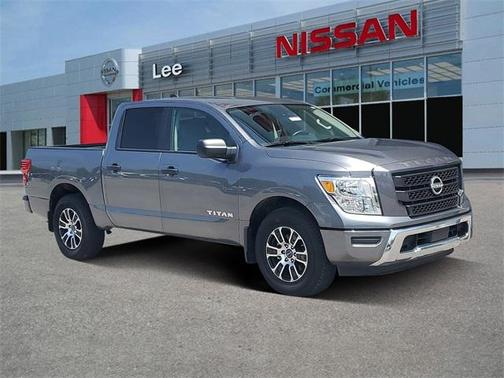 2024 Nissan Titan SV