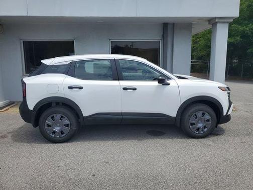 Fresh Powder 2026 Nissan Kicks S