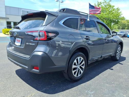 Magnetite Gray Metallic 2025 Subaru Outback Premium