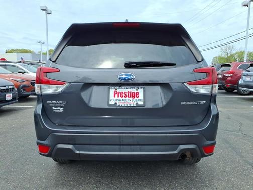 Gray Metallic 2022 Subaru Forester Premium