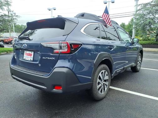 Cosmic Blue Pearl 2025 Subaru Outback Premium