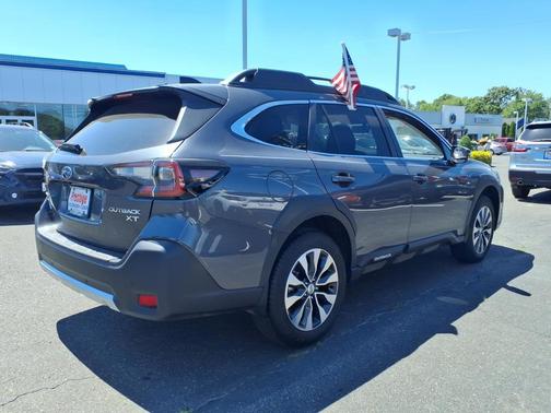 Magnetite Gray Metallic 2025 Subaru Outback Limited XT