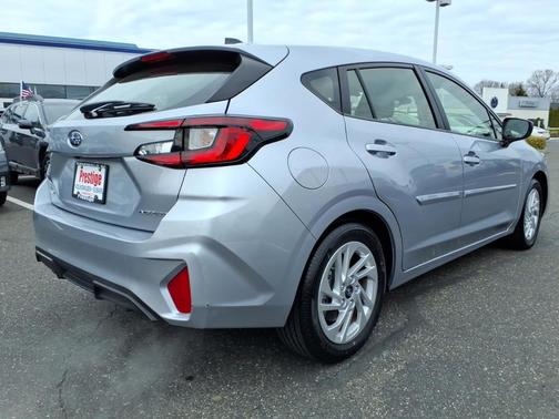 Ice Silver Metallic 2024 Subaru Impreza Base