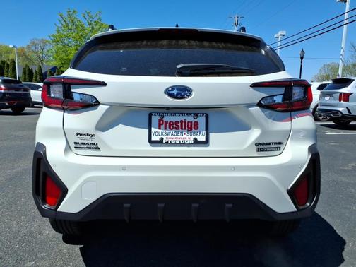 Crystal White Pearl 2026 Subaru Crosstrek Limited