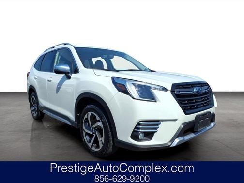 Crystal White Pearl 2023 Subaru Forester Touring