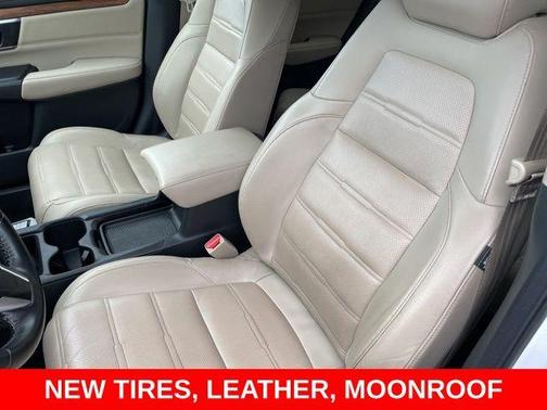 White 2017 Honda CR-V EX-L