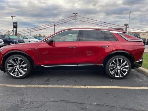 2024 Cadillac LYRIQ Luxury