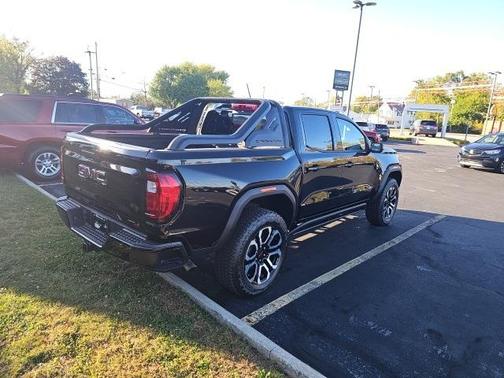 2025 GMC Canyon AT4