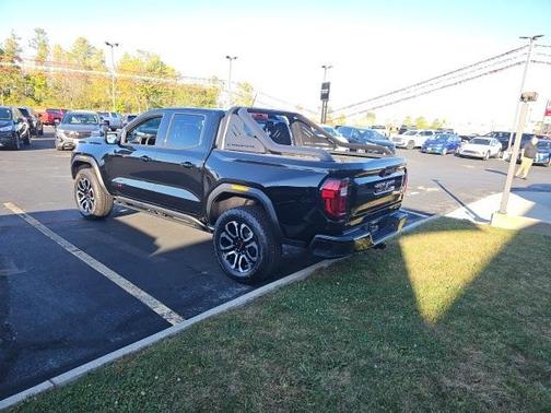 2025 GMC Canyon AT4
