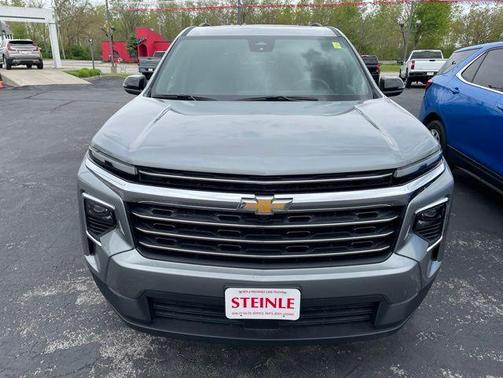 Sterling Gray Metallic 2025 Chevrolet Traverse LT