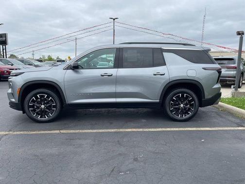Sterling Gray Metallic 2025 Chevrolet Traverse LT