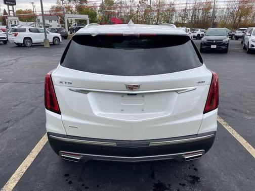 2025 Cadillac XT5 Premium Luxury