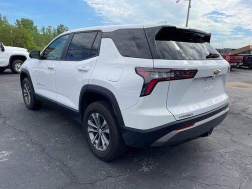 Summit White 2025 Chevrolet Equinox LT