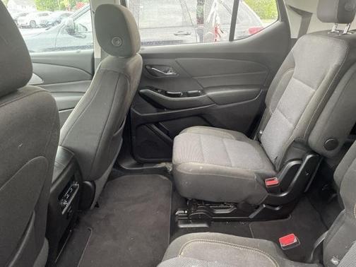 2018 Chevrolet Traverse LT Cloth
