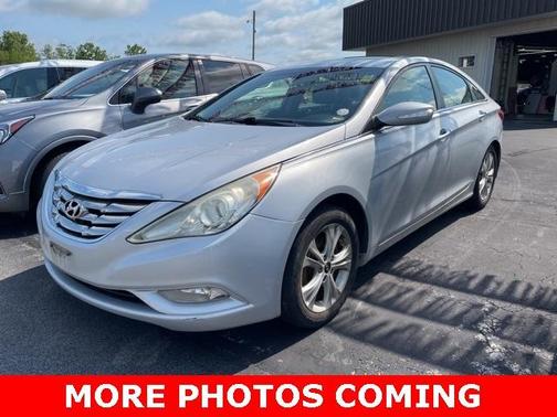 2011 Hyundai SONATA Limited