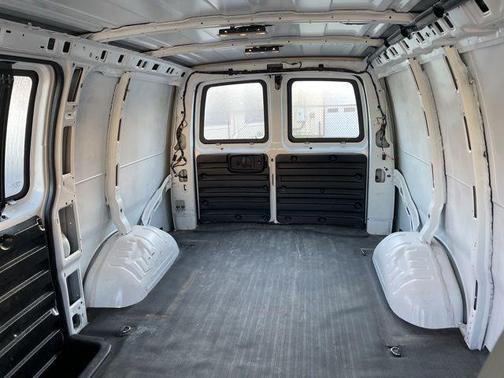 2022 Chevrolet Express 2500 Work Van