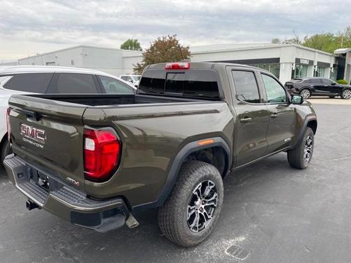 2023 GMC Canyon AT4