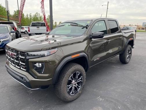 2023 GMC Canyon AT4